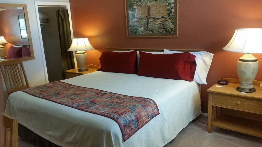 Stone Lizard Lodge Blanding Dış mekan fotoğraf