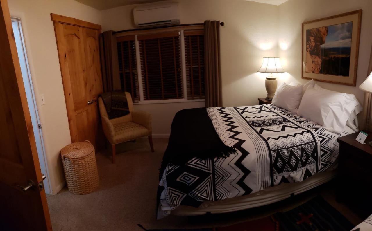 Stone Lizard Lodge Blanding Dış mekan fotoğraf